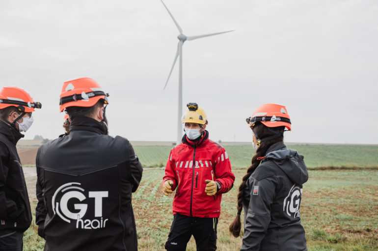 Training: working at heights and wind turbine rescue refresher